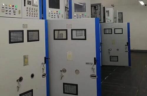 高壓電容補(bǔ)償柜里面的電抗器有什么作用？